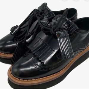 Tod's Black Leather Oxfords